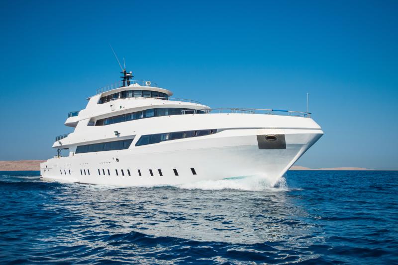 Yacht en mer
